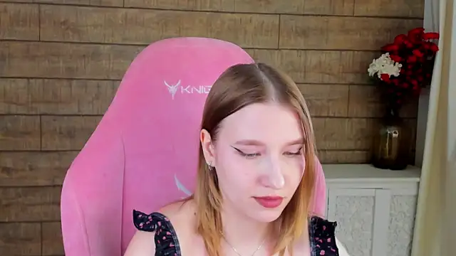 Онлайн чат XXX LiliLinn