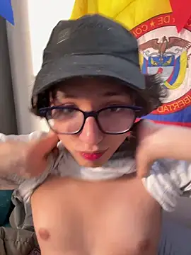 -BlueOpal- live XXX chat