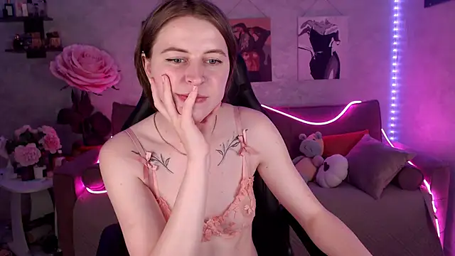tiffany__burn Adlı Modelin Canlı XXX Sohbeti