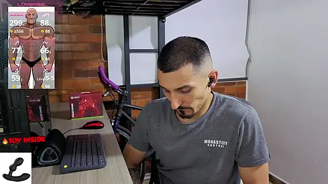 XXX chat uživo modela Marck_Muscle
