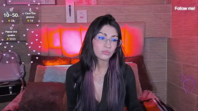 Chat XXX en directo de mia_devine_
