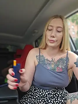 SvetLive Adlı Modelin Canlı XXX Sohbeti