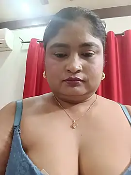 hornyriyanka's Live XXX Chat