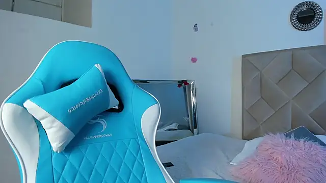 Chloe_Miller_2's Live XXX Chat