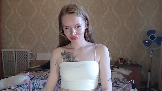 Kitkaat00 Chat XXX in diretta