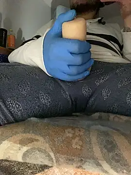 צ'אט XXX בשידור חי של GusanoDelicioso
