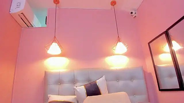 neferet_opal Adlı Modelin Canlı XXX Sohbeti