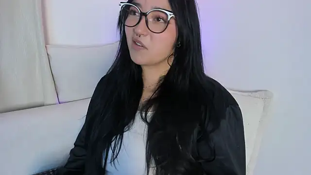 Chat XXX en directo de Miss_Loise