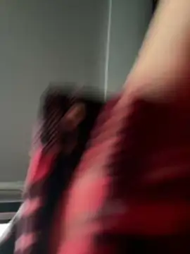 EvvaMur Adlı Modelin Canlı XXX Sohbeti