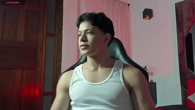 TonyPetrovjs live XXX chat