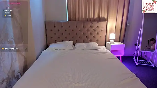 Elira_VaneのライブXXXチャット