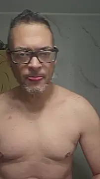 Show modela Boripass47 na web-kameri