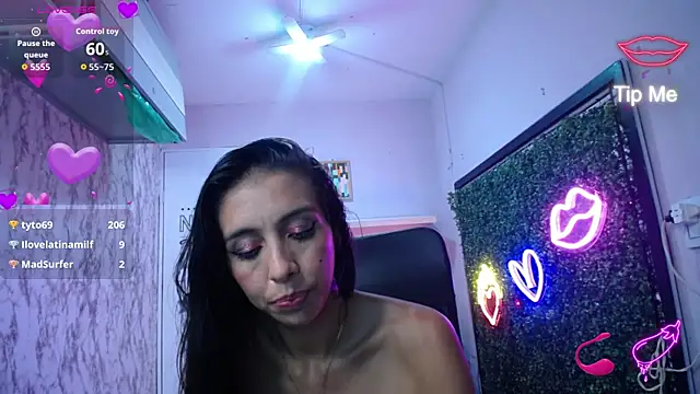 Czat XXX na żywo – sandra_petite19