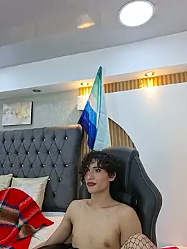 Anaciet_Evans Adlı Modelin Canlı XXX Sohbeti