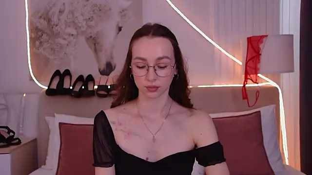 دردشة Emily_Simon الجنسية المباشرة