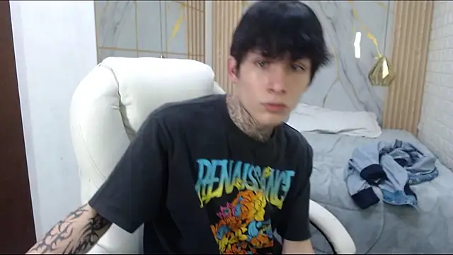 XXX chat uživo modela Cry_thereal