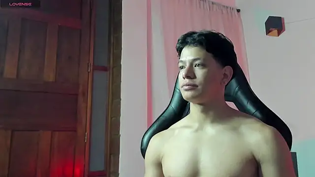 צ'אט XXX בשידור חי של TonyPetrovjs