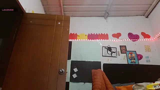 Saray_extrovert_'s Live XXX Chat