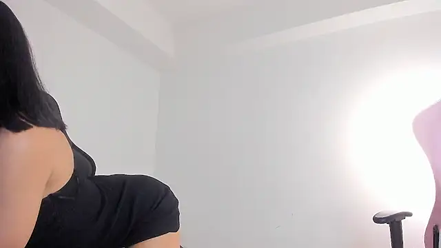 Chat XXX en directo de skinnyy__16