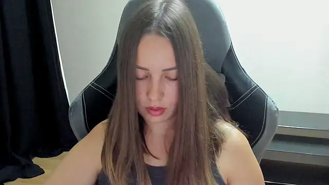 Mia_shy1's Live XXX Chat