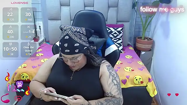 Chat XXX en directo de evelin_zaens