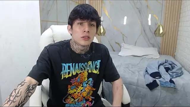 Chat XXX Live Cry_thereal