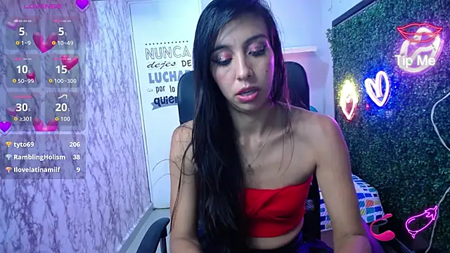 sandra_petite19's Live XXX Chat