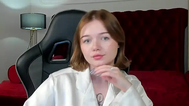 ElinaVale's Live XXX Chat