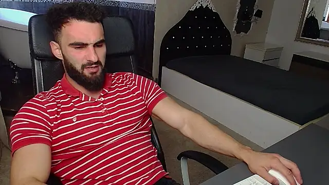 XXX chat uživo modela MicahLane