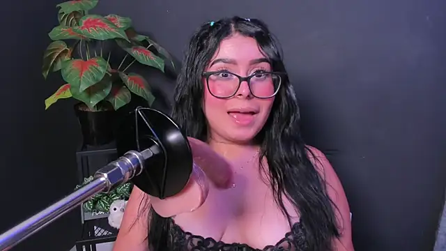 Chat XXX en directo de Amy_whittee