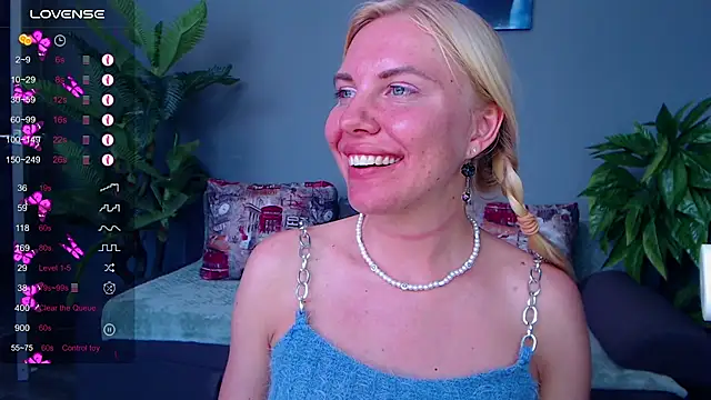 FromRussia's Live XXX Chat