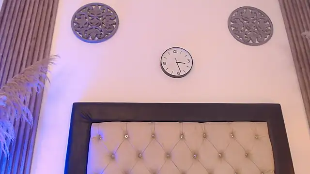 Sia_Foxx01's Live XXX Chat