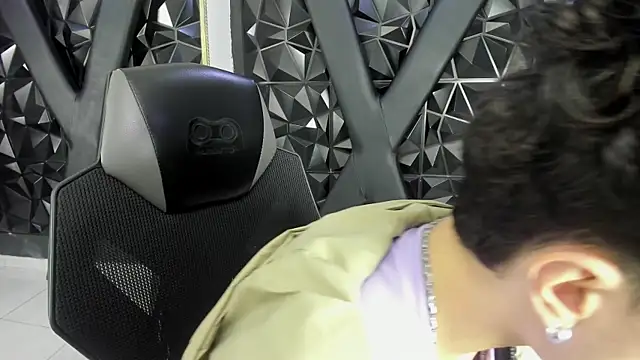 XXX chat uživo modela Angel_St1