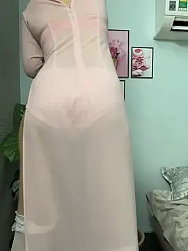 Nana-19's Live XXX Chat