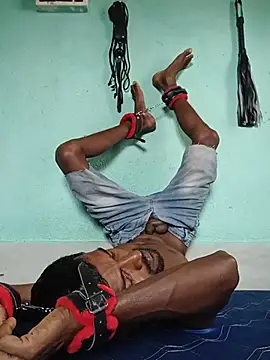 Czat XXX na żywo – Master_Shiva