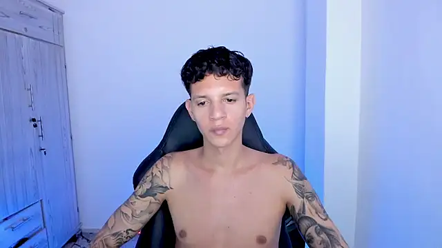 Živý XXX chat tylerrnova