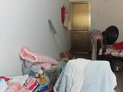 RebelAura Chat XXX live