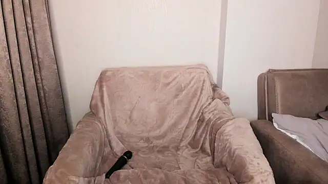 ReddHotPipper Live XXX-chat