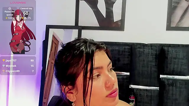 Eladyrous28's Live XXX Chat