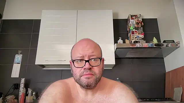 Chatroom XXX en direct de theitalianbear