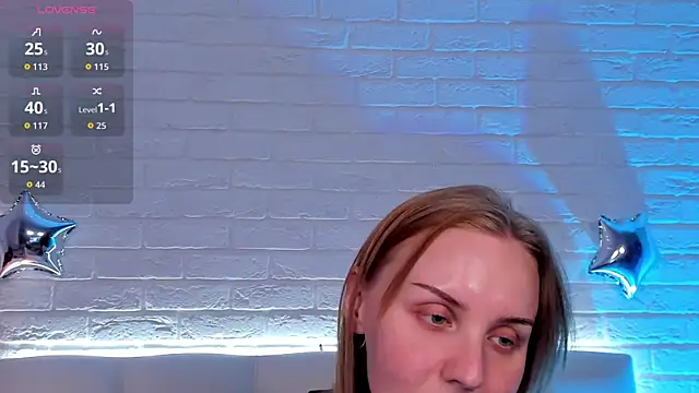 LianaFord live XXX chat