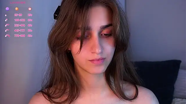 XXX chat uživo modela ClarineCasebolt