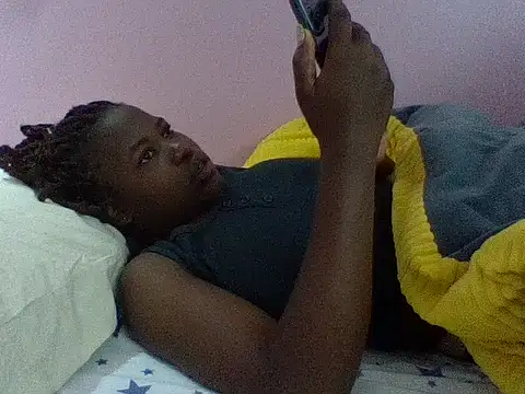 Chat +18 de cute-marianna ao vivo