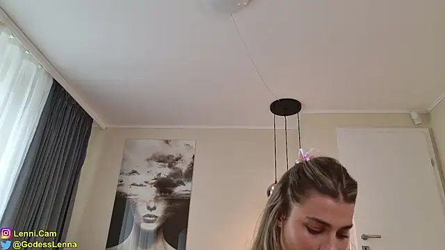 Lenna_Godess Adlı Modelin Canlı XXX Sohbeti