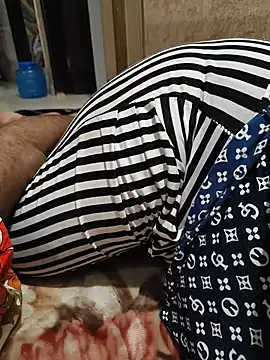 BuxomCutie Adlı Modelin Web Kamerası Şovu