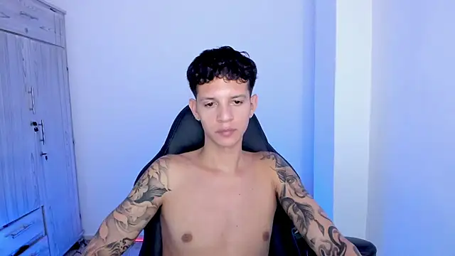 tylerrnova Live XXX Chat