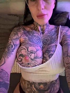MeganWitch's Live XXX Chat