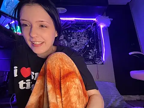 แชท XXX สดของ Lilactease