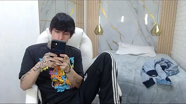 Cry_thereal Chat XXX live