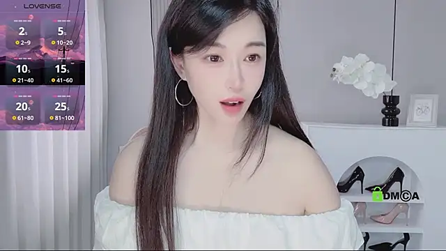YunShan-33's Live XXX Chat